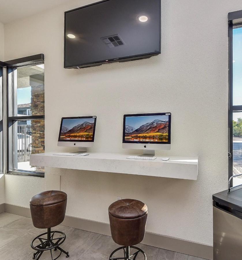 Luxury Mountain View 2Br With Balcony Located In Scottsdale Apartman Kültér fotó