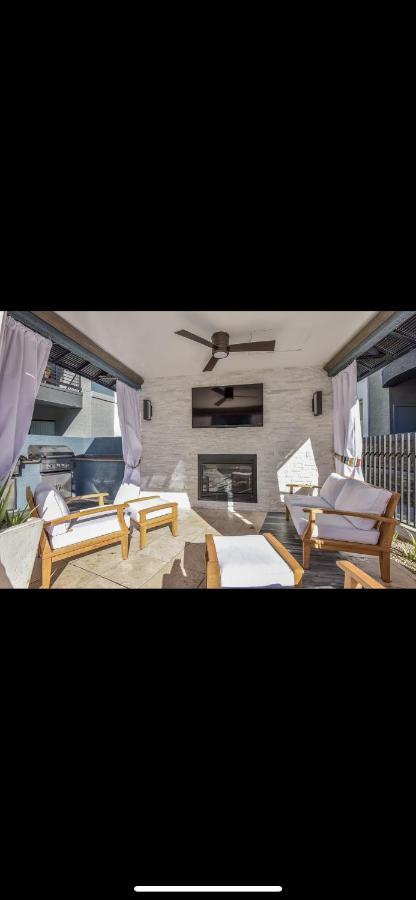 Luxury Mountain View 2Br With Balcony Located In Scottsdale Apartman Kültér fotó