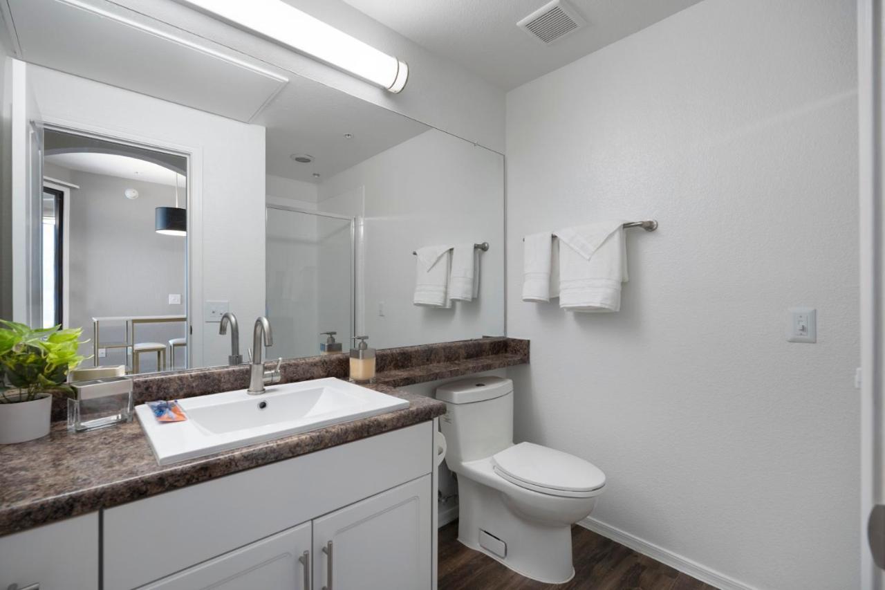 Luxury Mountain View 2Br With Balcony Located In Scottsdale Apartman Kültér fotó